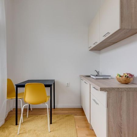 Jt'S Apartments Spanelska Str. Прага Екстериор снимка