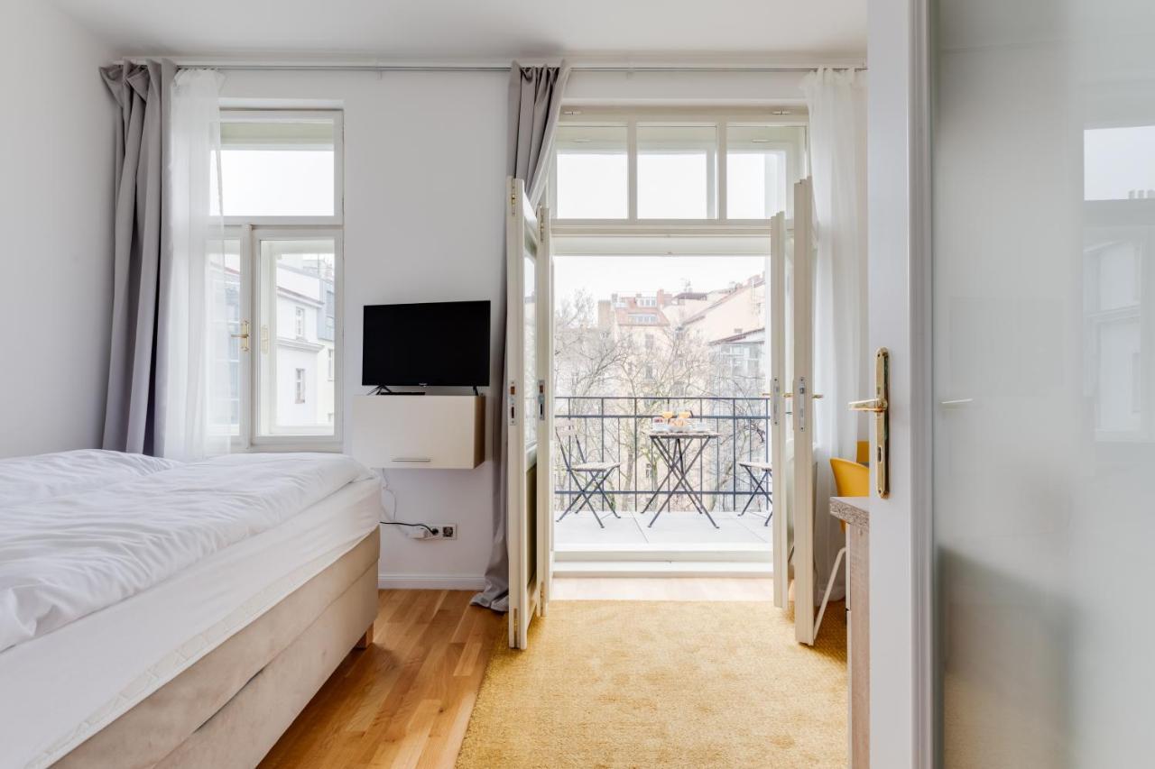 Jt'S Apartments Spanelska Str. Прага Екстериор снимка
